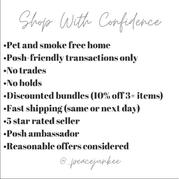 ✨TOPS✨ - Picture 2 of 3